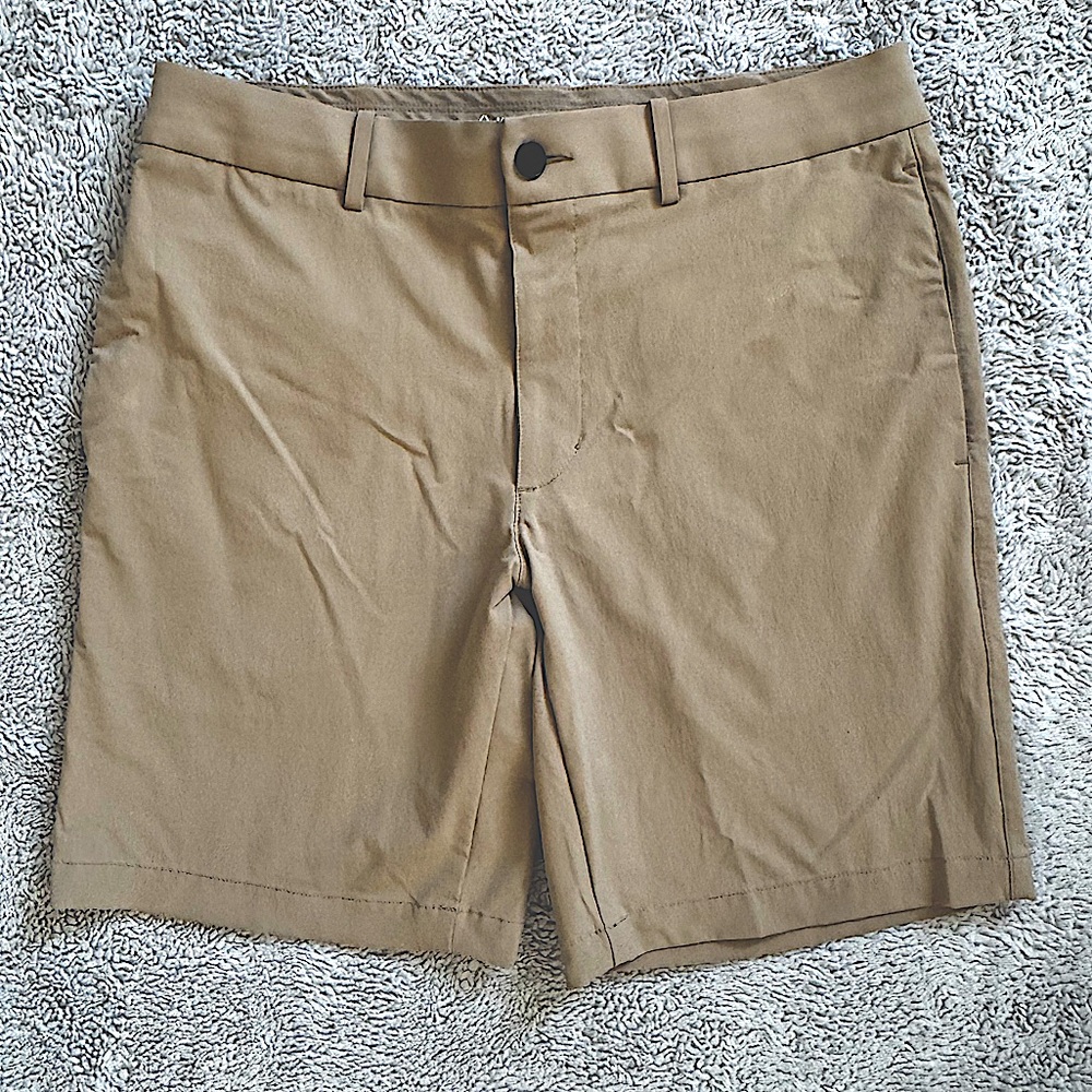 Men's Tan Flat Front Shorts